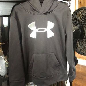 Boys Under Armour Sweatshirt.